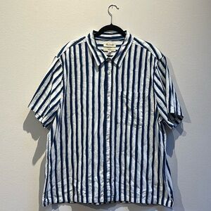 Madewell Blue and White Stripe Easy Fit Men’s Short Sleeve Button Down XXL
